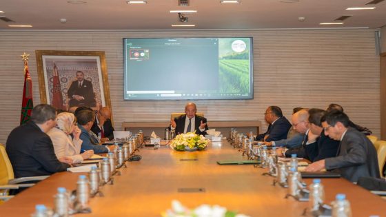 رئيس غرفة الداخلة الفلاحية يشارك في اجتماع ترأسه وزير الفلاحة يناقش إصلاح الغرف الفلاحية وأزمة المياه